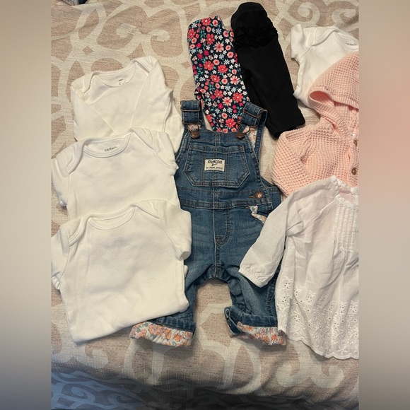 Carters and Oshkosh baby girl bundle - Picture 2 of 4